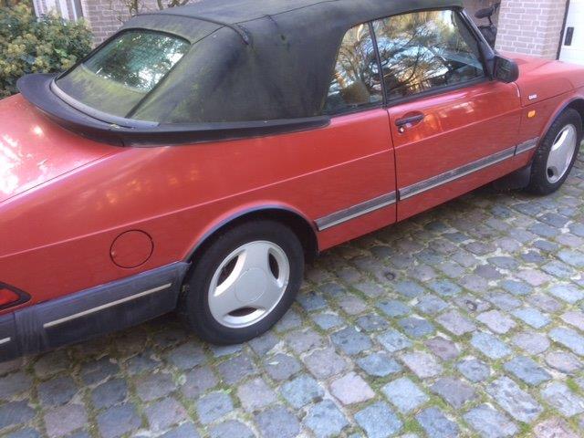 VERKOCHT Saab 900i Cabrio 1990 met APK heeft wat winteraandacht nodig